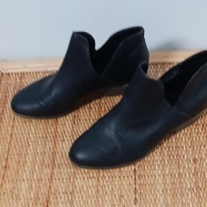 Faded Glory Black Ankle Booties Sleek Minimalist Design